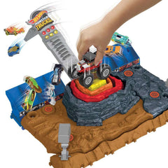 Hot Wheels Monster Trucks Arena de Demolição do Ferro-Velho de Bone Shaker - Mattel